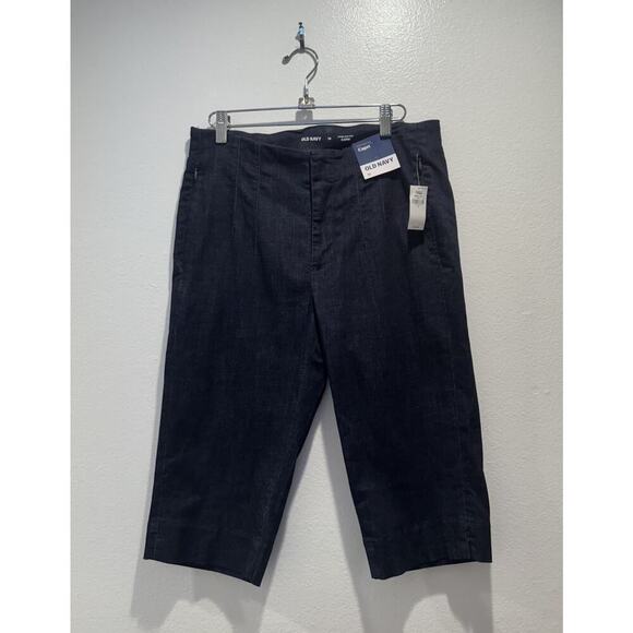 Old Navy Denim - Old Navy High Rise Pixie Capri Women’s Size 10 Dark Wash Stretch Preppy Jean NEW